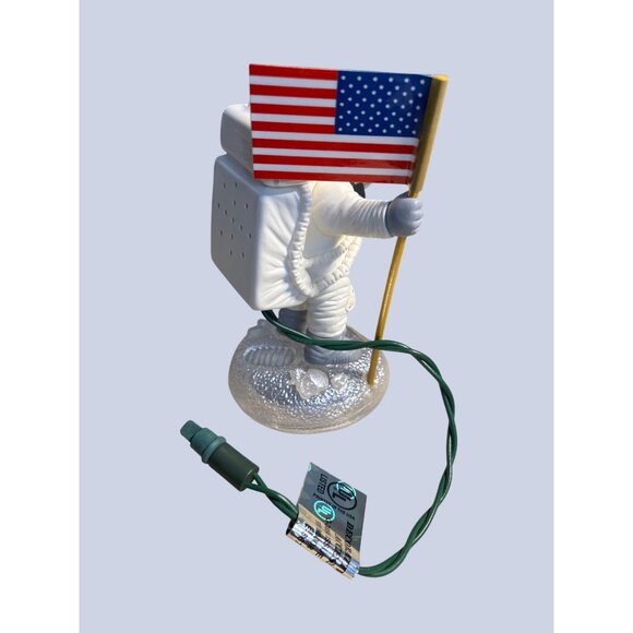 Hallmark Keepsake Ornament 1994  the Eagle Has Landed - Picture 11 of 12